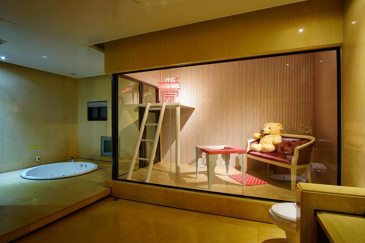 Water City Motel Daya Екстер'єр фото